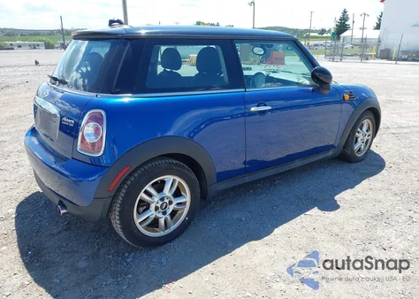 2013 Mini Hardtop Cooper z USA, uszkodzony, nr VIN WMWSU3C56DT687816